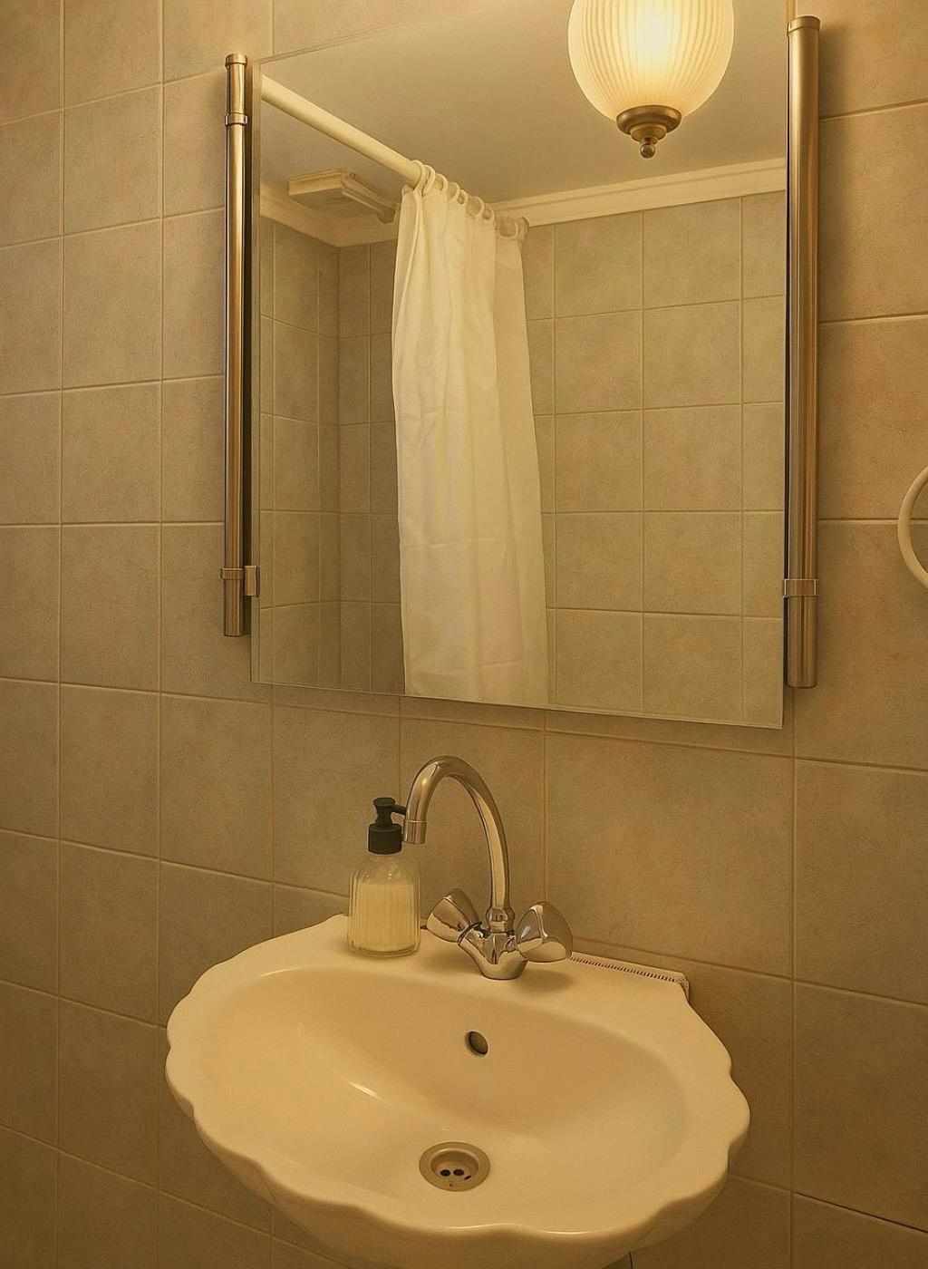 Στούντιο Κέντρου Άνω Πόλης Πάτρας Apartment Exterior foto